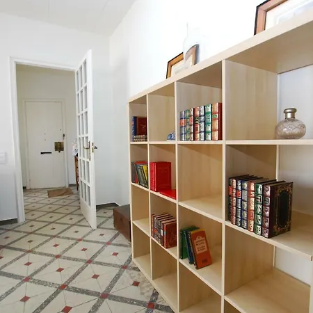 Apartment La Casa Del Pi - La Casa Del Pi - House In The City, Next To Barcelona And