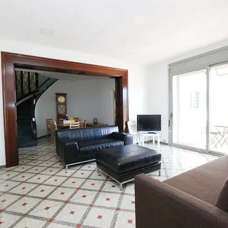 La Casa Del Pi - La Casa Del Pi - House In The City, Next To Barcelona And